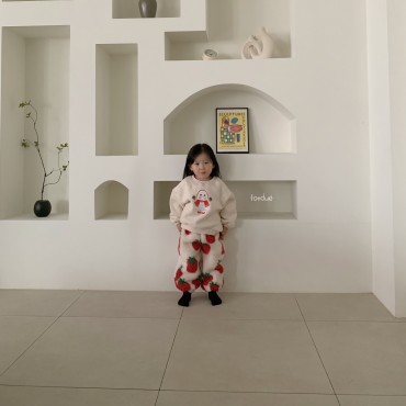 챠챠베리캣맨투맨